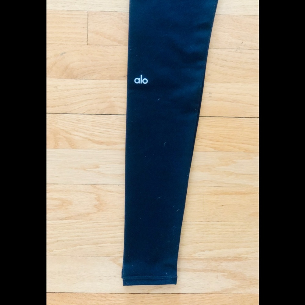 Alo Yoga black high-waist Airbrush leggings size XXS